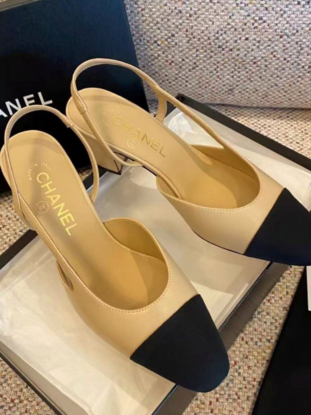 CHANEL Two-Tone Lambskin & Canvas Slingback Block Heel Pumps - Picture 3 of 9
